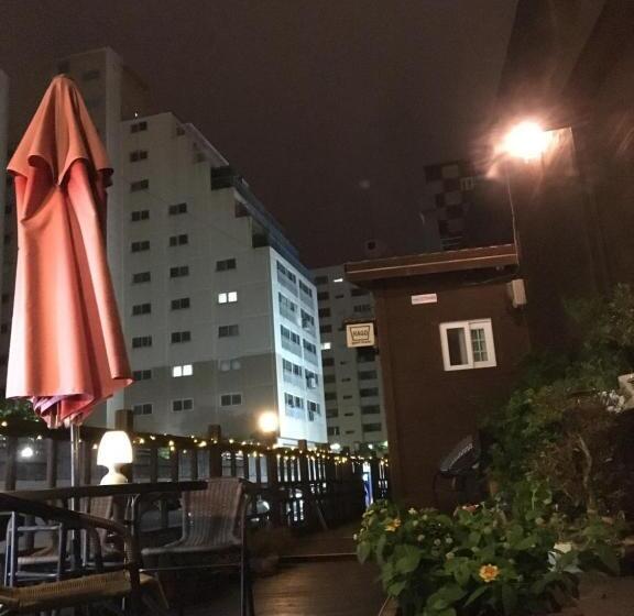 פנסיון Hago Guest House