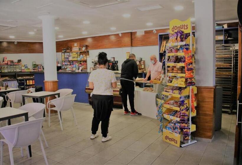 بنسيون Hostal Burgalés