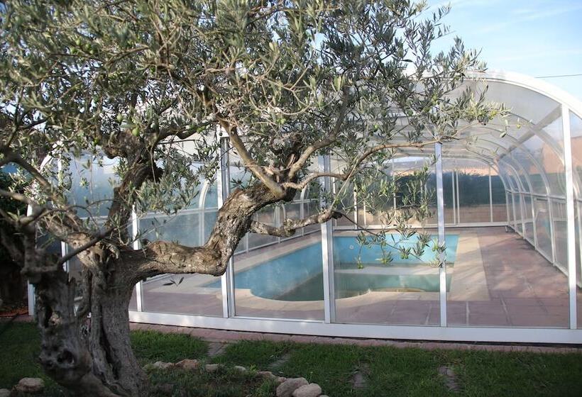 بنسيون Hostal Burgalés