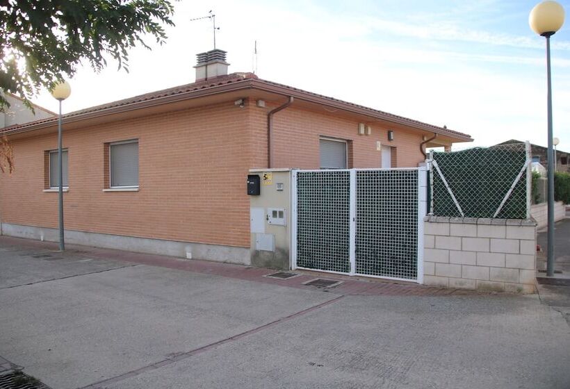 بنسيون Hostal Burgalés