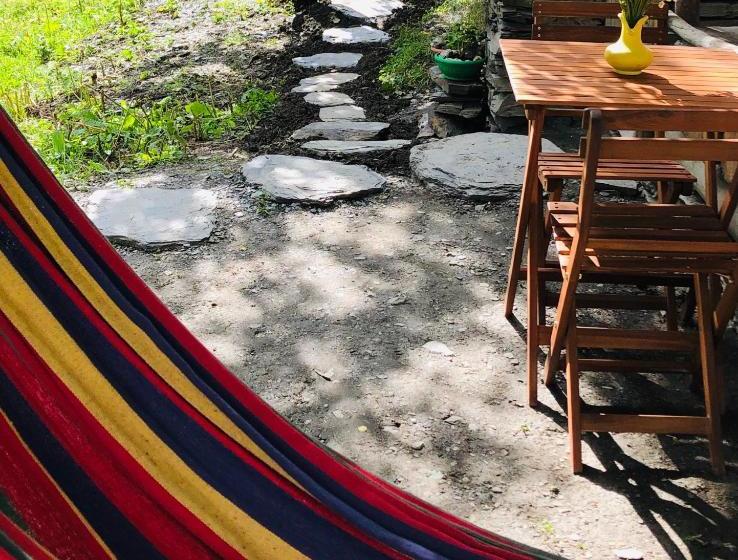 پانسیون Pirikiti