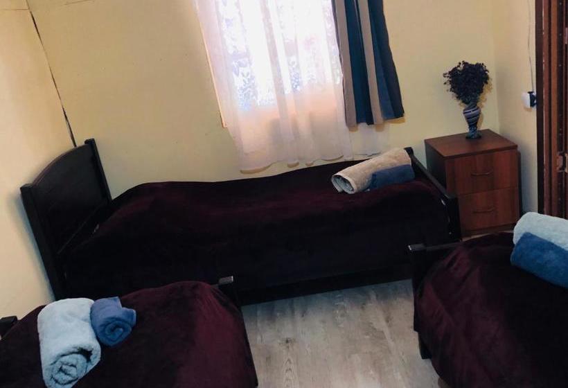 پانسیون Pirikiti