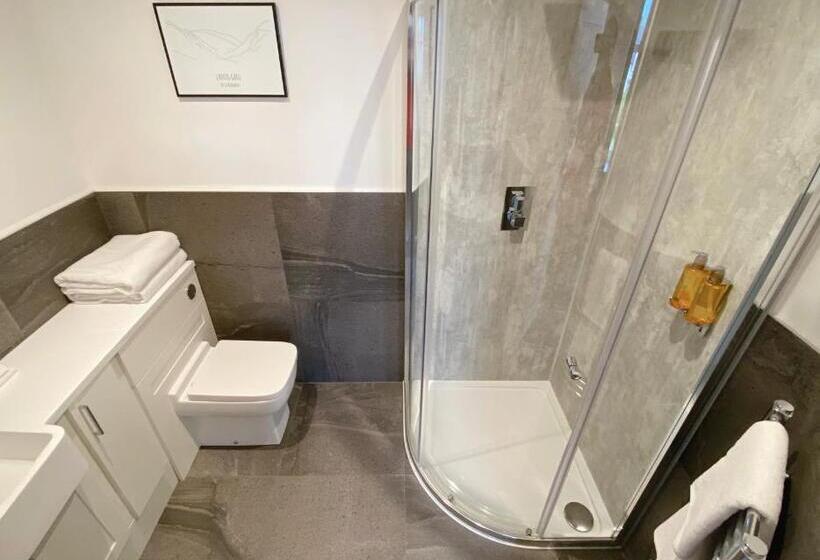 펜션 Ravenscraig Guest House