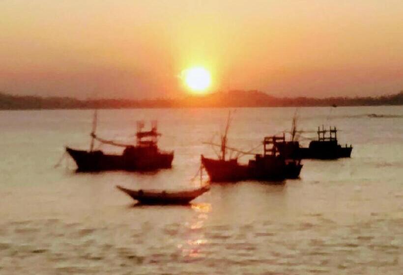 פנסיון Surfing Life