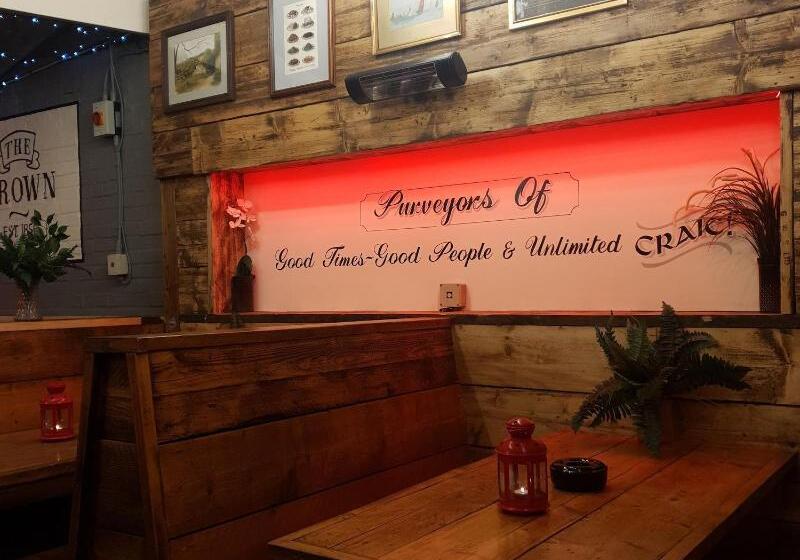 펜션 The Crown Pub & Guesthouse