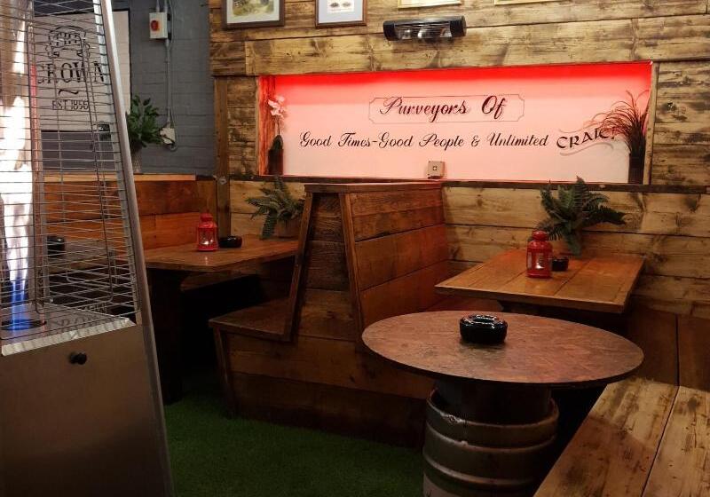 펜션 The Crown Pub & Guesthouse