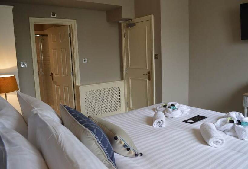 펜션 The Crown Pub & Guesthouse