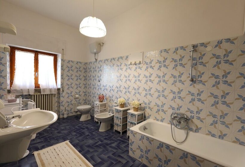 بنسيون Villa Oliveta