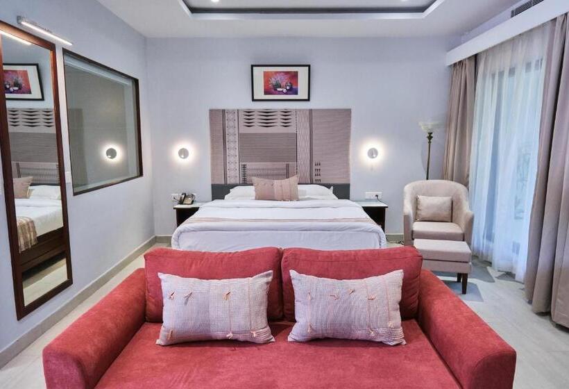 استراحتگاه Zone Niathu Dimapur By The Park