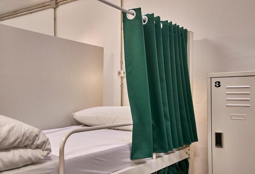 هاستل Hola Hostal Collblanc