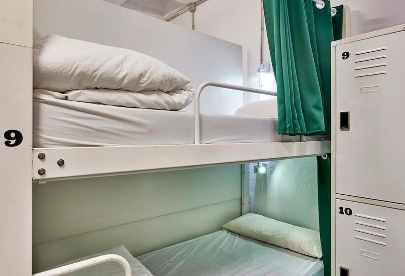 هاستل Hola Hostal Collblanc