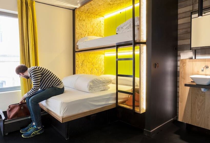 Bastardo Hostel