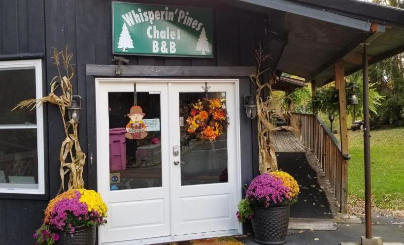 ベッドアンドブレックファースト Whisperin' Pines Chalet