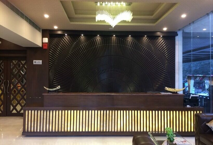 酒店 Dng The Grand