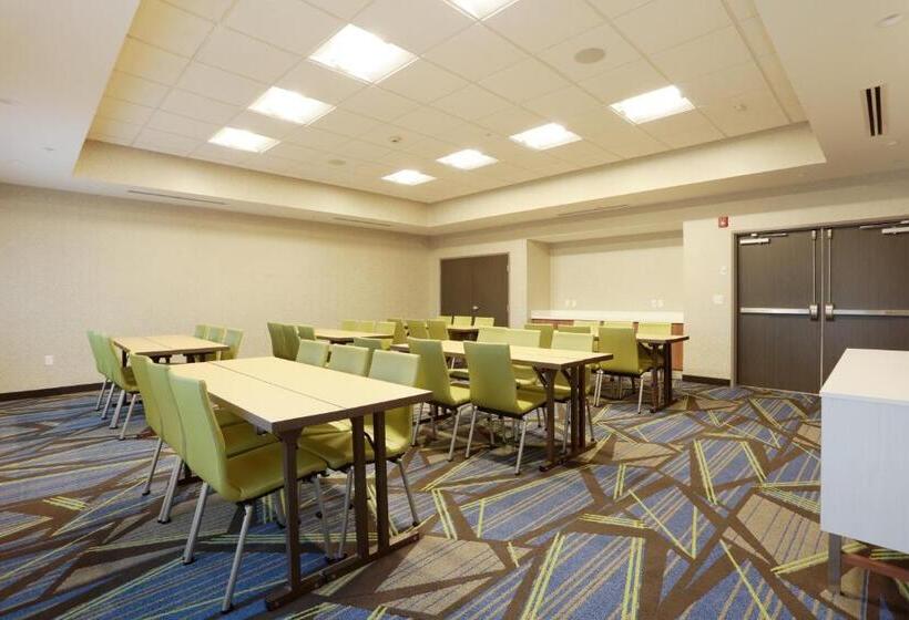 Отель Holiday Inn Express Oneonta, An Ihg