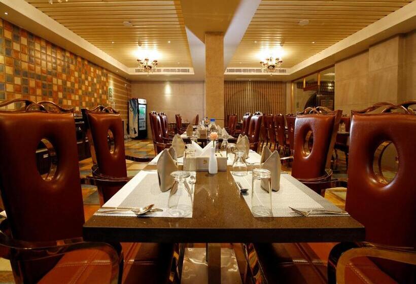 Отель Park Residency