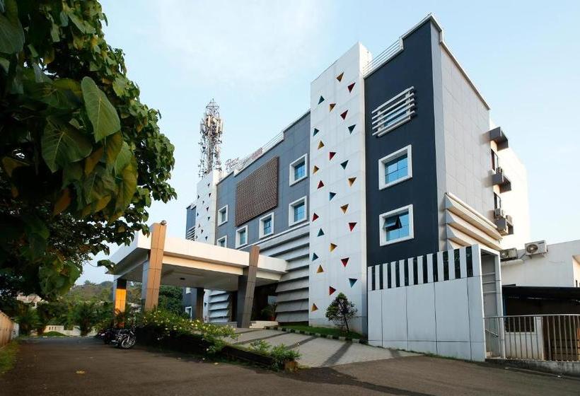 Отель Rose International