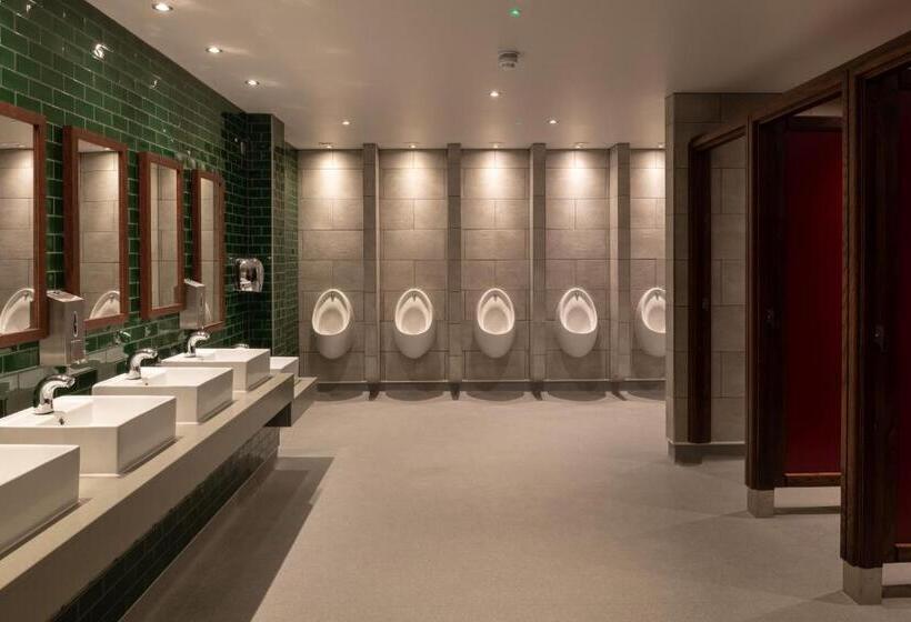 Отель Thomas Ingoldsby Wetherspoon