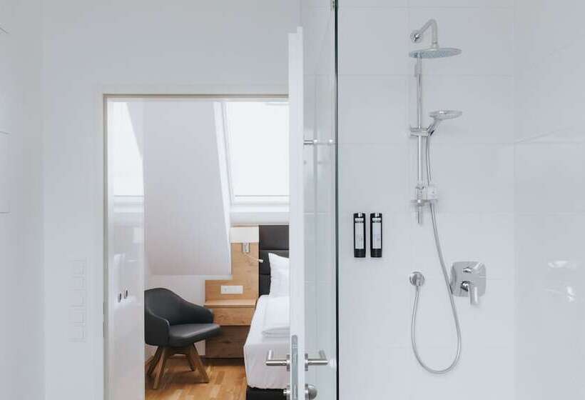 Parks 73 The Townhouse