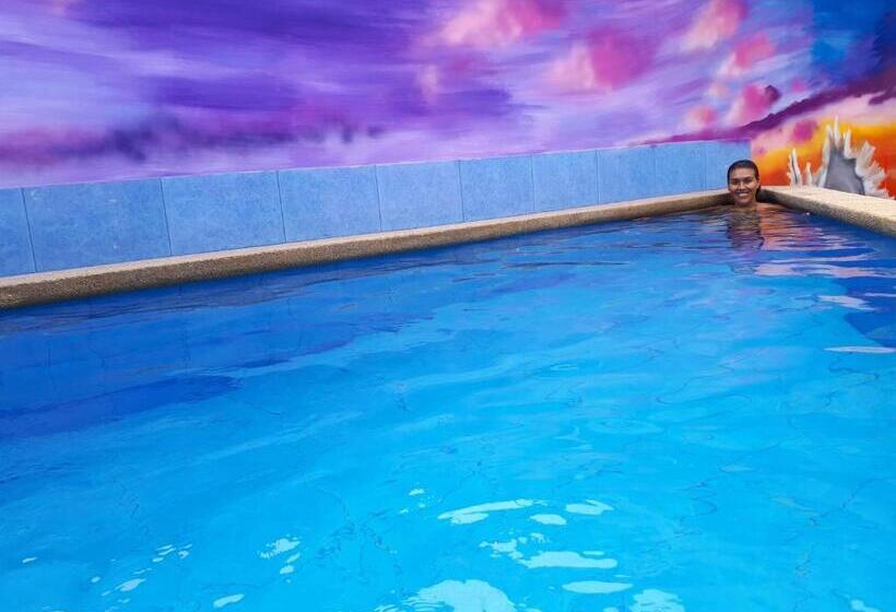 ペンション Aotea Hostel Iquique