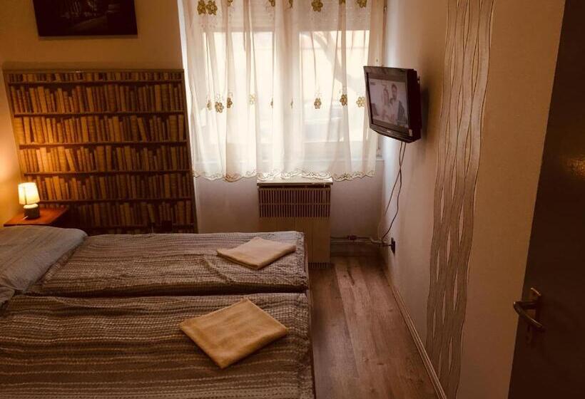 ペンション Stella Vendégház