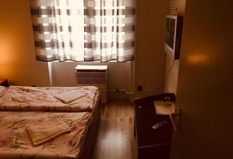 ペンション Stella Vendégház