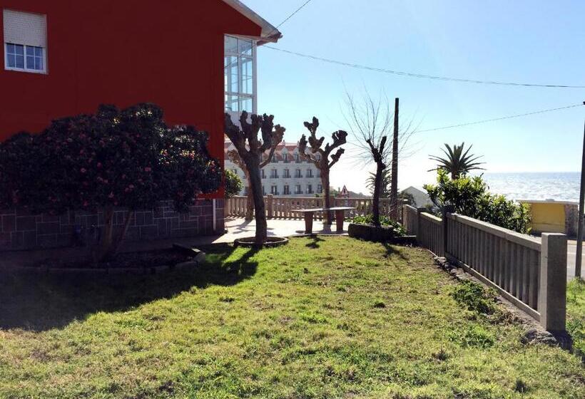 ユースホステル Alojamiento Camino Portugues Oia