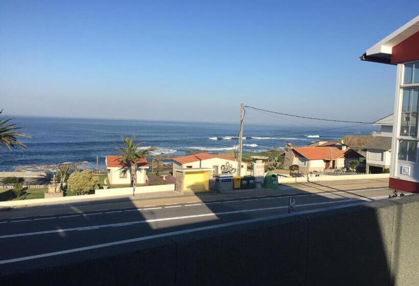 ユースホステル Alojamiento Camino Portugues Oia