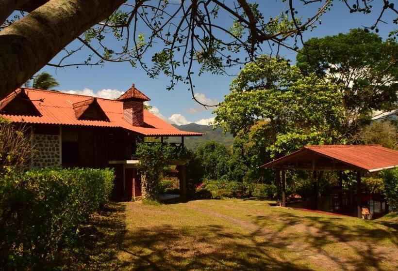 הוסטל La Qhia Eco Retreat