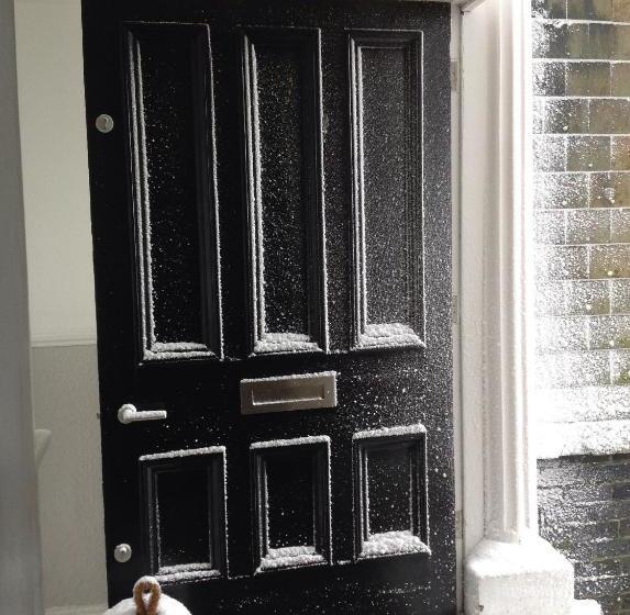 住宿加早餐  27 The Terrace