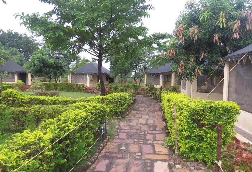 فندق Camp Serai Tiger Tadoba