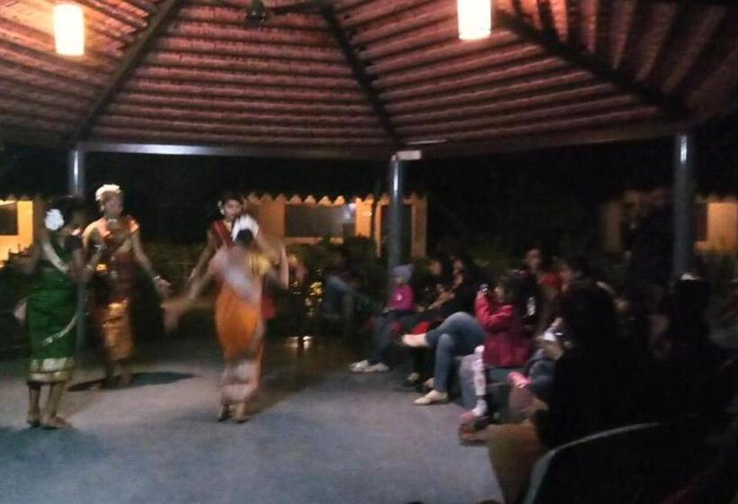 فندق Camp Serai Tiger Tadoba