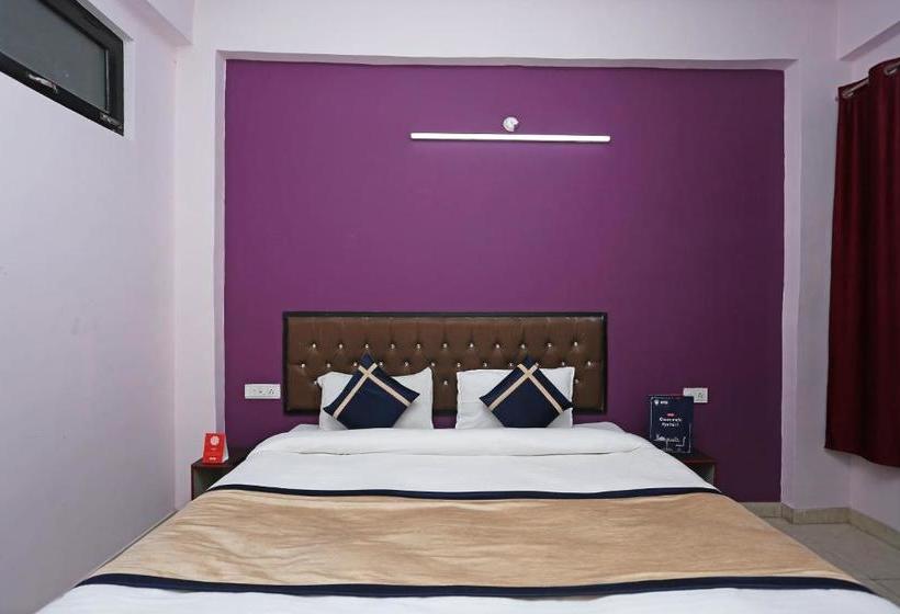 Oyo 10827 Hotel Dev Bhoomi