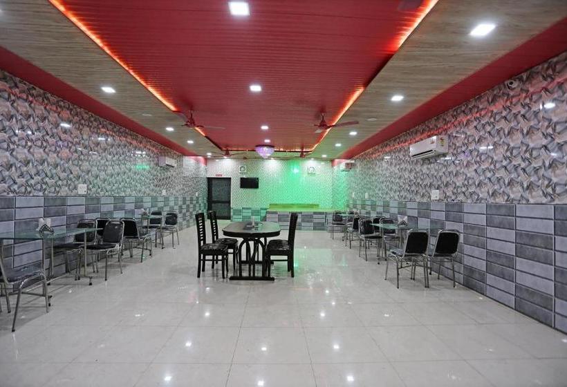 Oyo 10827 Hotel Dev Bhoomi