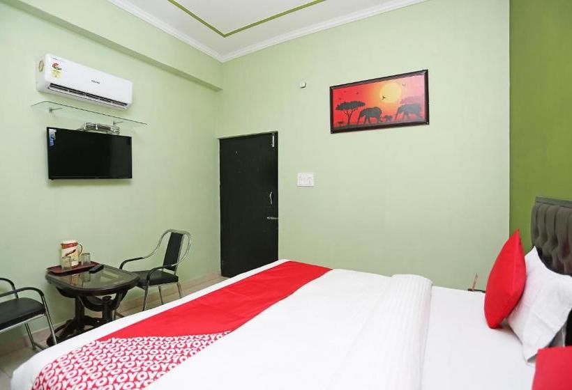 Oyo 10827 Hotel Dev Bhoomi