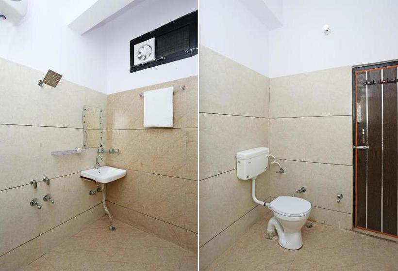 Oyo 10827 Hotel Dev Bhoomi