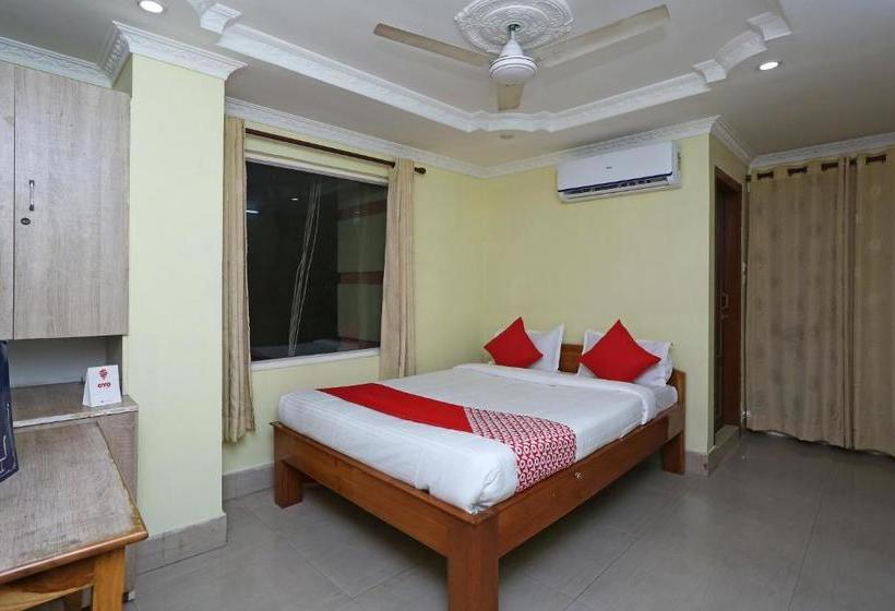 Oyo 11488 Hotel Subham Palace