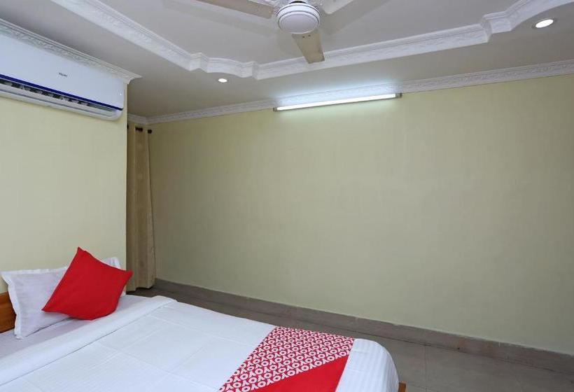 Oyo 11488 Hotel Subham Palace