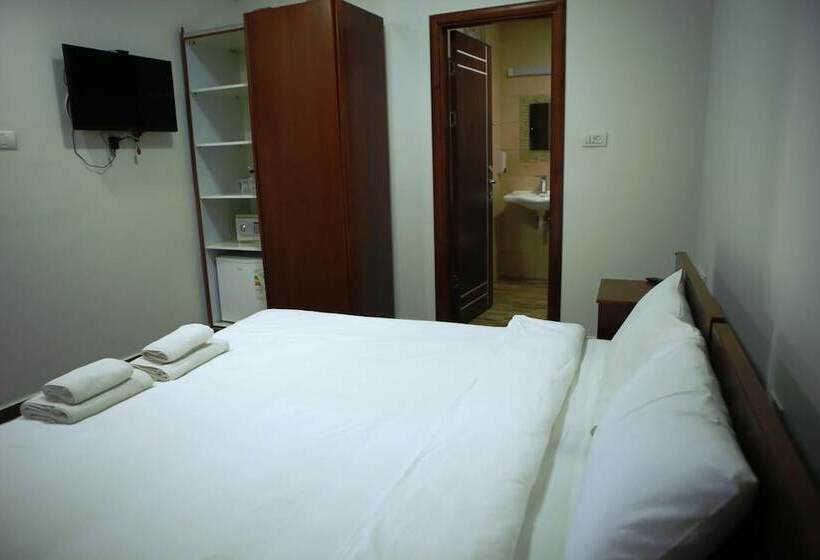 پانسیون Alrowwad Guest House