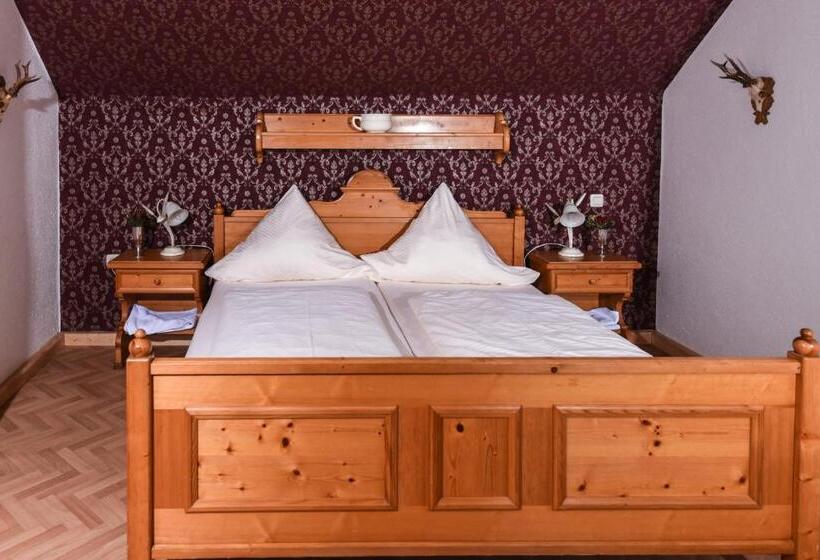 Пансион Jagdschloss Fahrenbühl Hotel Garni