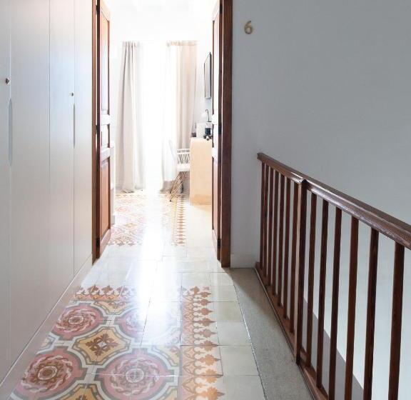 ペンション Llonga S 11th Youth Hostel