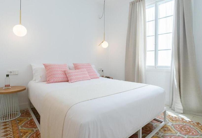 ペンション Llonga S 11th Youth Hostel