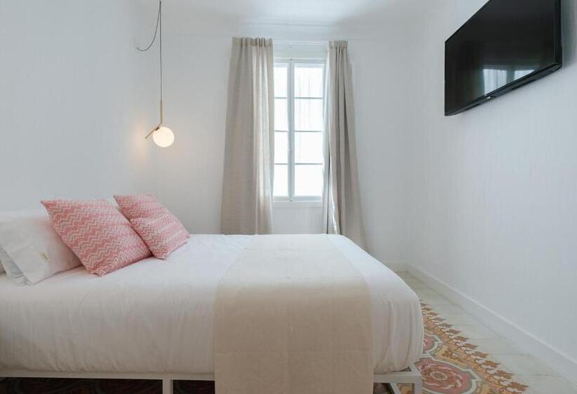 ペンション Llonga S 11th Youth Hostel