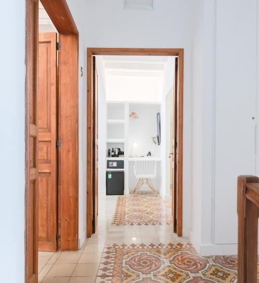 ペンション Llonga S 11th Youth Hostel