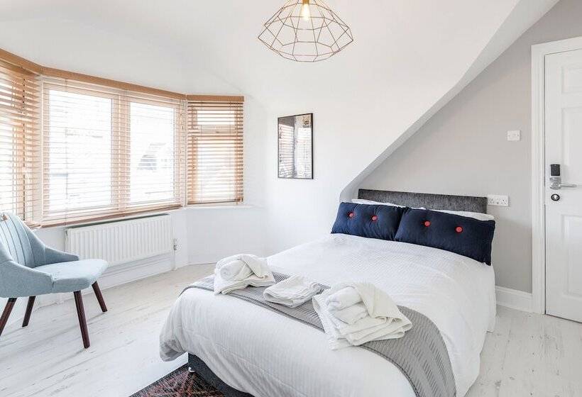 Пансион Westland House Guest House