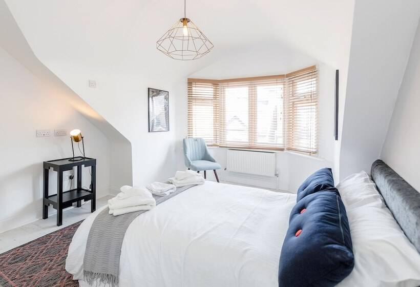 Пансион Westland House Guest House