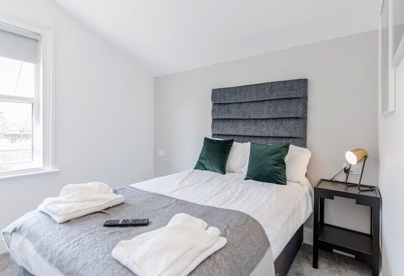 Пансион Westland House Guest House