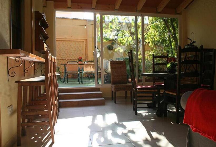 Общежитие Casa Antiquary