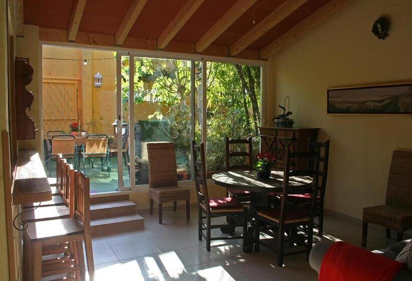 Общежитие Casa Antiquary