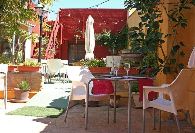 Общежитие Casa Antiquary